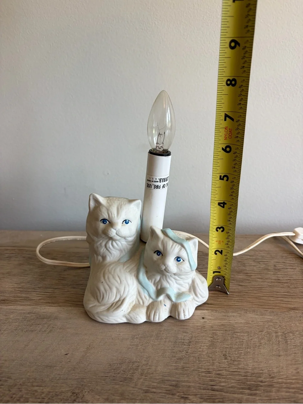 White Kittens With Blue Ribbon Lamp Night Light Cat Lady Cute 90’s WORKS